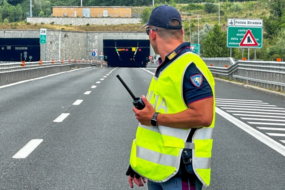 Tragedia, scontro tra auto e moto: deceduto 17enne