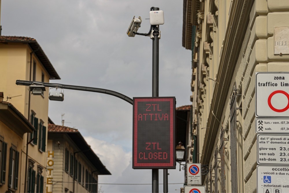 Scudo verde, gli Ingegneri Fiorentini: “Un controllo utile dei mezzi più inquinanti ma limitato, serve portare avanti altre misure per migliorare mobilità”