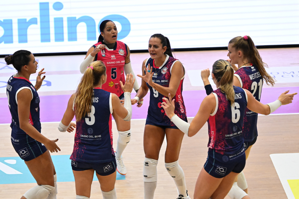 Savino Del Bene Volley: domani sera al Pala BigMat la sfida con Busto Arsizio