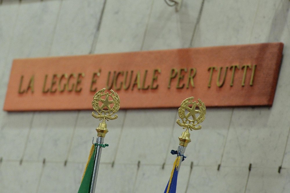 Pesanti condanne per l’omicidio di Safaei Kiomars