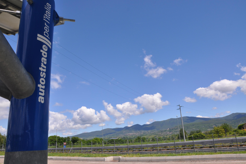 Fra Incisa-Reggello e Chiusi sarà sperimentato il divieto di soprasso per i mezzi pesanti