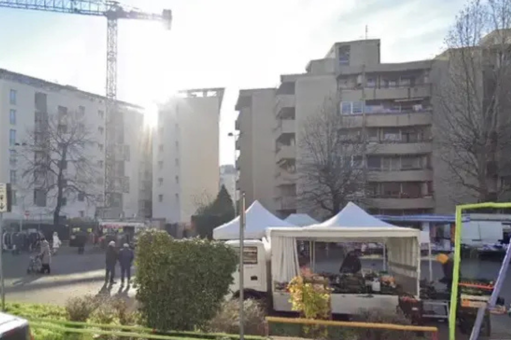 Salta l’appalto con le ditte per il rifacimento del mercato di via del Giardino della Bizzarria