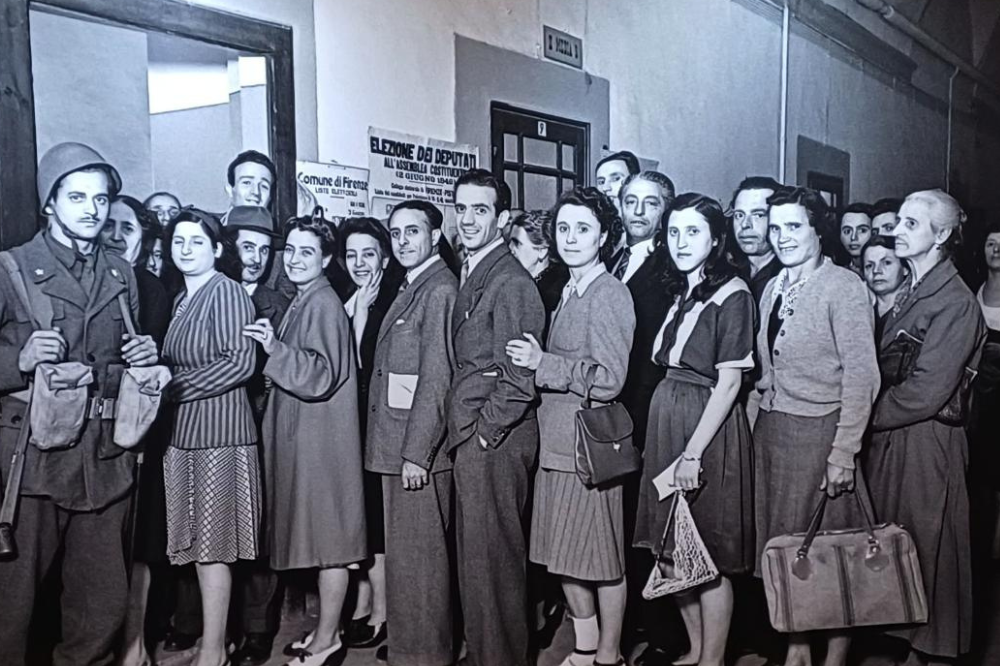 Donne e diritto di voto, a Firenze la mostra “In marcia per la libertà” dell'Archivio Locchi