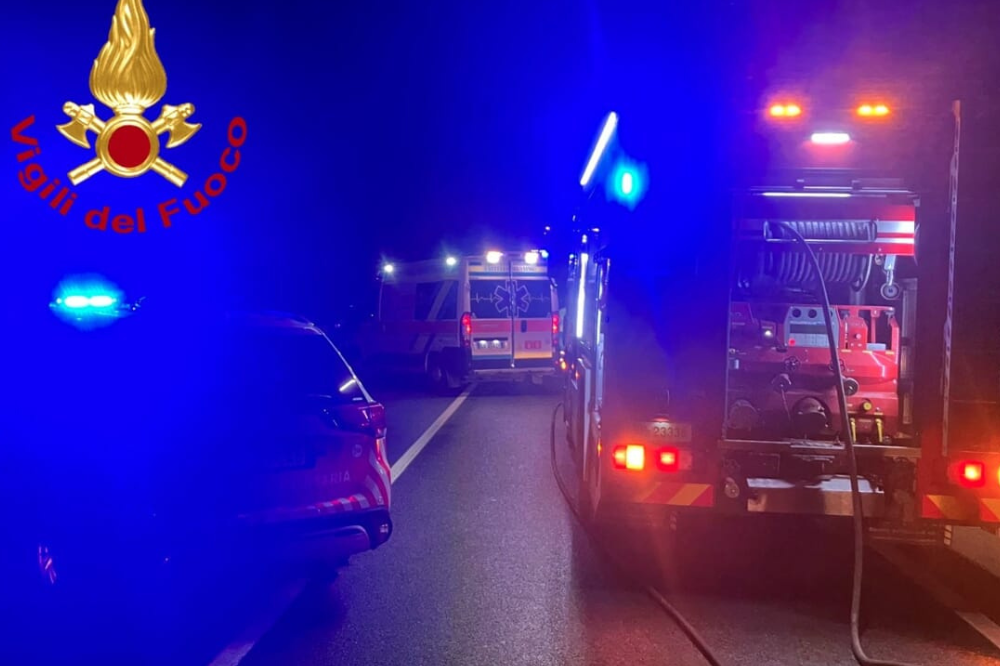 Scontro tra tre auto a Castelfiorentino, un morto e cinque feriti