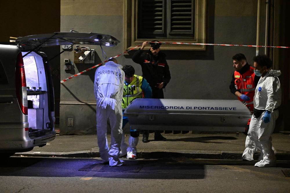 Antiquario e moglie morti, l'ipotesi è che lui abbia ucciso la donna