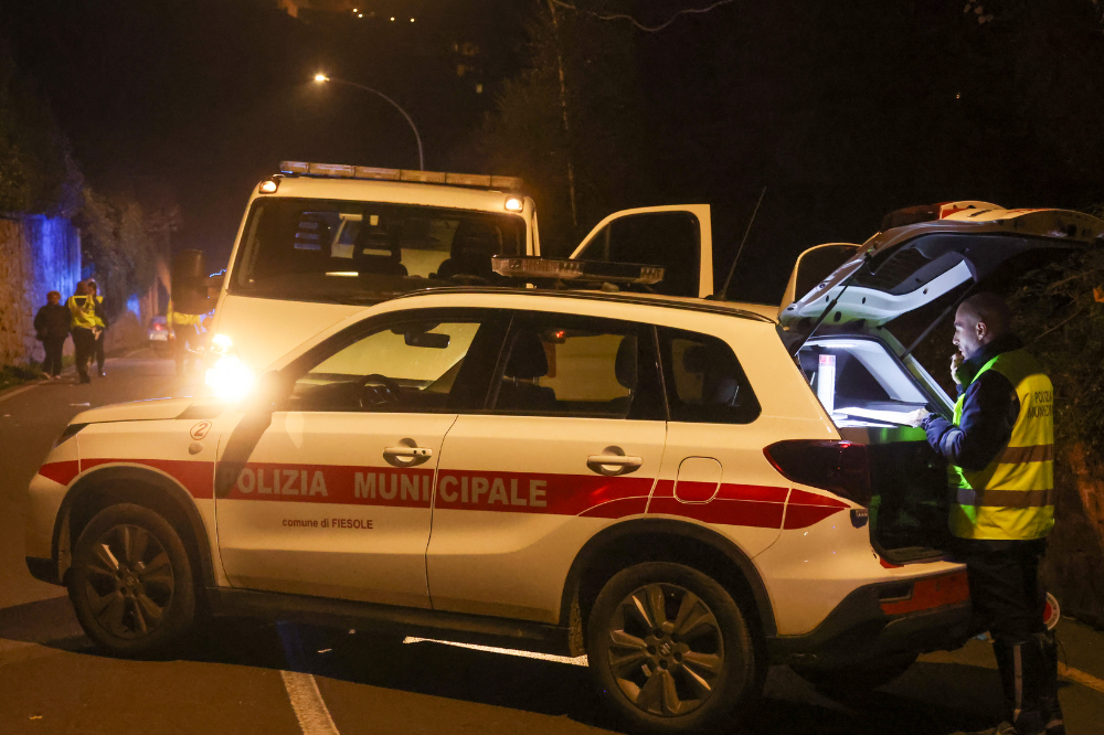 Firenze, motociclista muore in un incidente in via Circondaria
