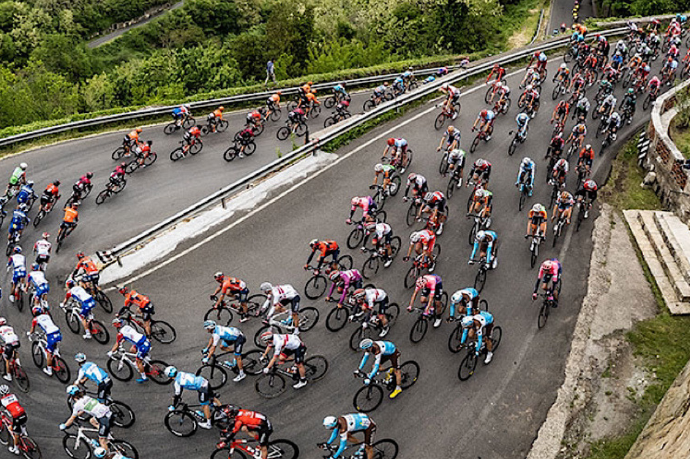 Giro d’Italia 2026, cronometro e tappe toscane dedicate a Bartali
