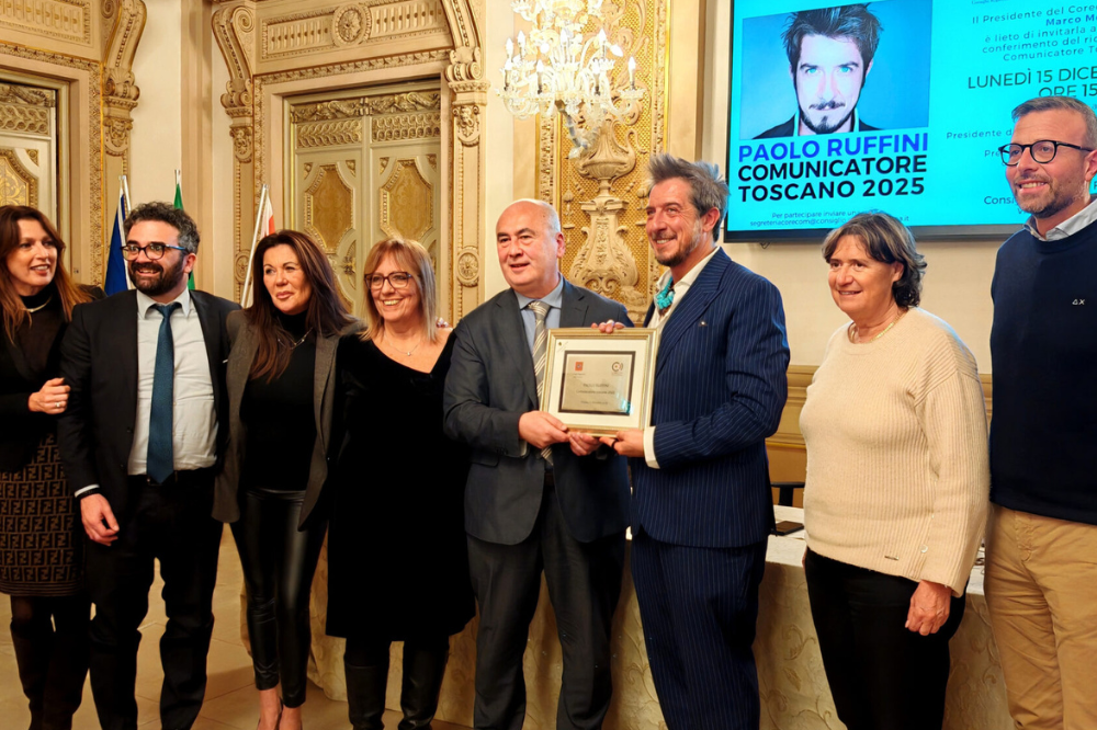 Paolo Ruffini premiato come Comunicatore Toscano 2025