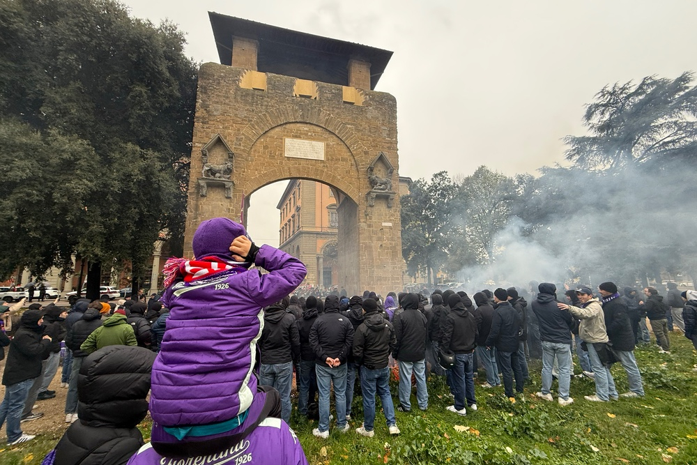 ISTITUZIONI, TIFOSI, AUTORITÀ. SALVATE/SALVIAMO LA FIORENTINA