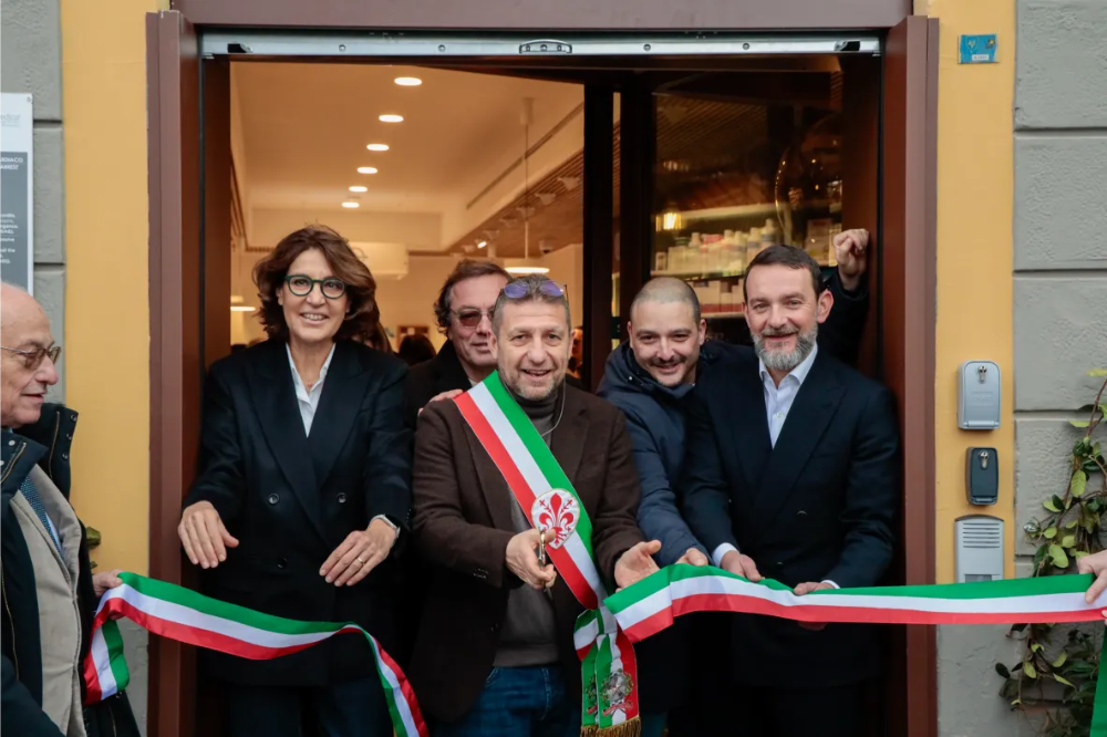 Al Bar Necchi apre una nuova farmacia comunale