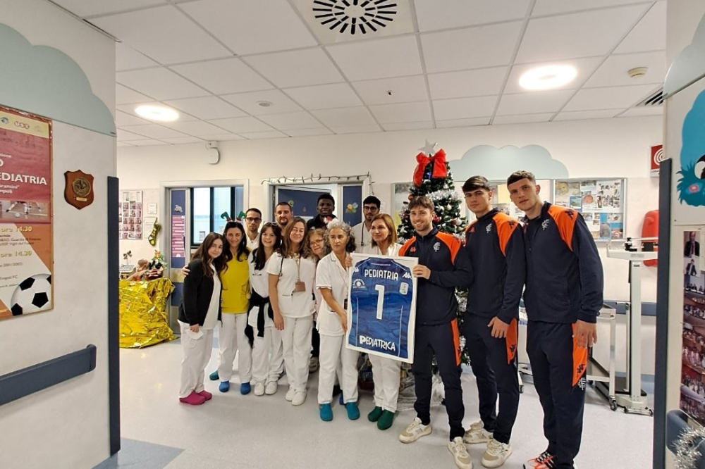 I giocatori dell'Empoli in visita al San Giuseppe