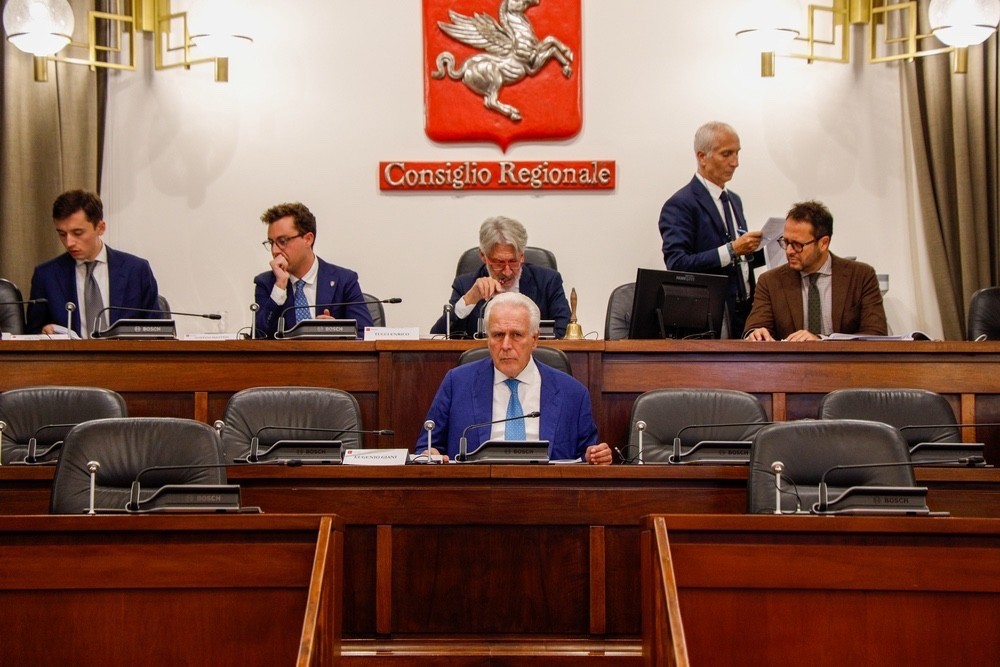 Pd toscano tra elezioni e rimpasti: Giani indica scenari, Biffoni frena