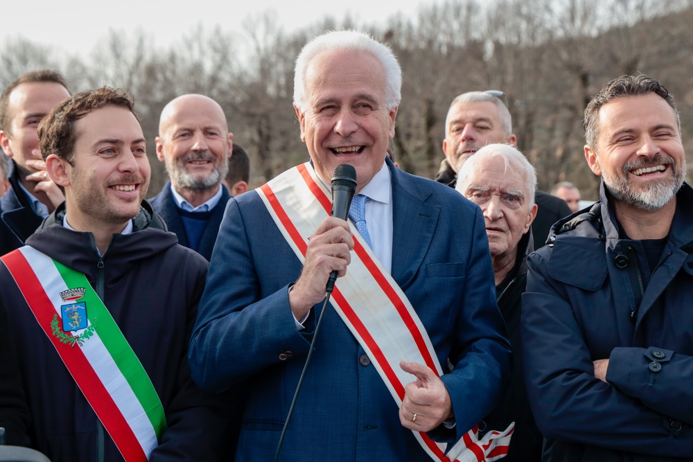 Giani: “Tanti gli obiettivi per il 2026, ai toscani auguro tanta felicità”