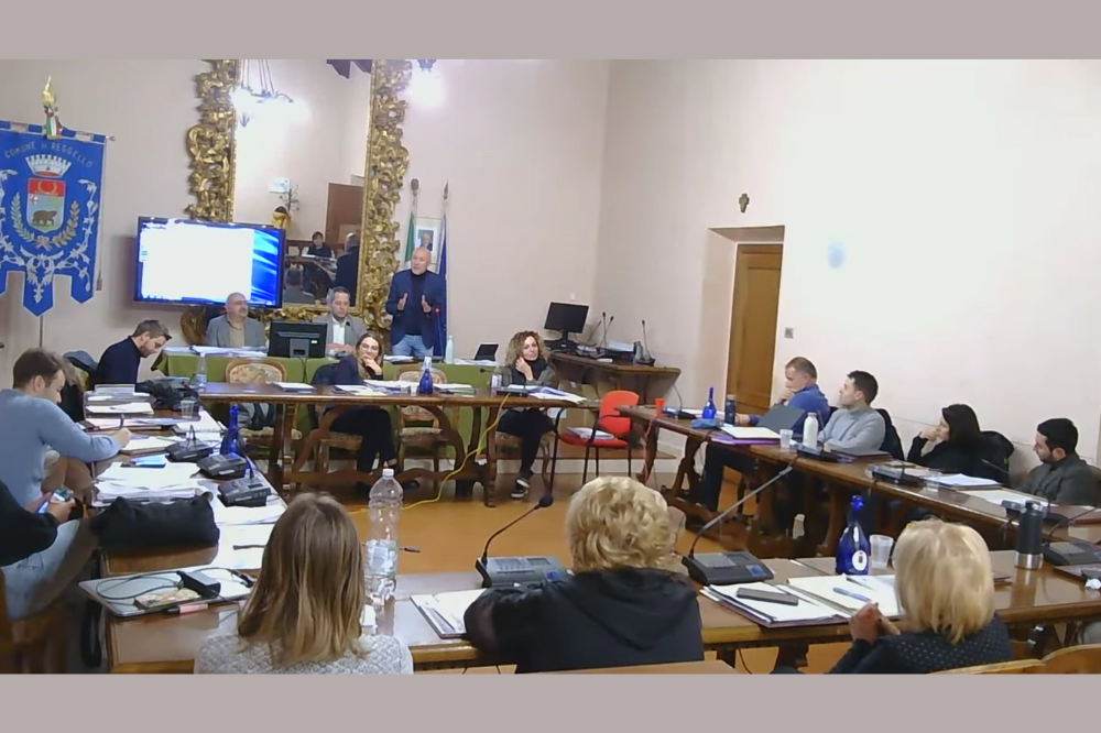 Bilancio 2026-2028, via libera dal Consiglio comunale di Reggello: scuole, servizi e investimenti al centro