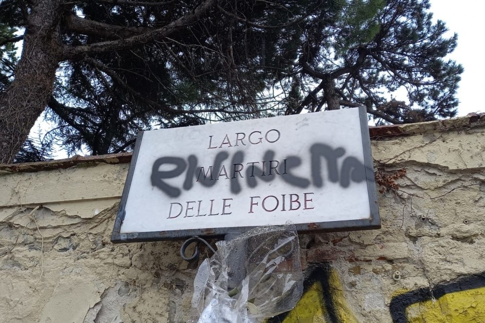 Foibe, vandalizzata targa per Norma Cossetto a Firenze