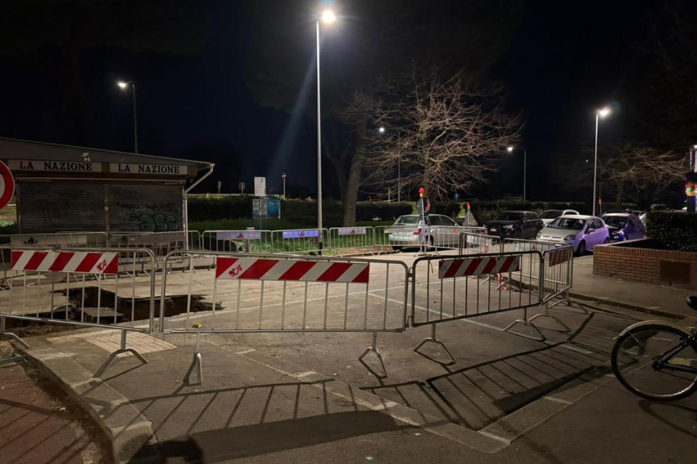 Fuga di gas in via dell'Argingrosso a Firenze