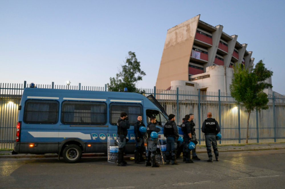 Solidarietà a Rahed Al Salahat, corteo davanti al carcere di Sollicciano