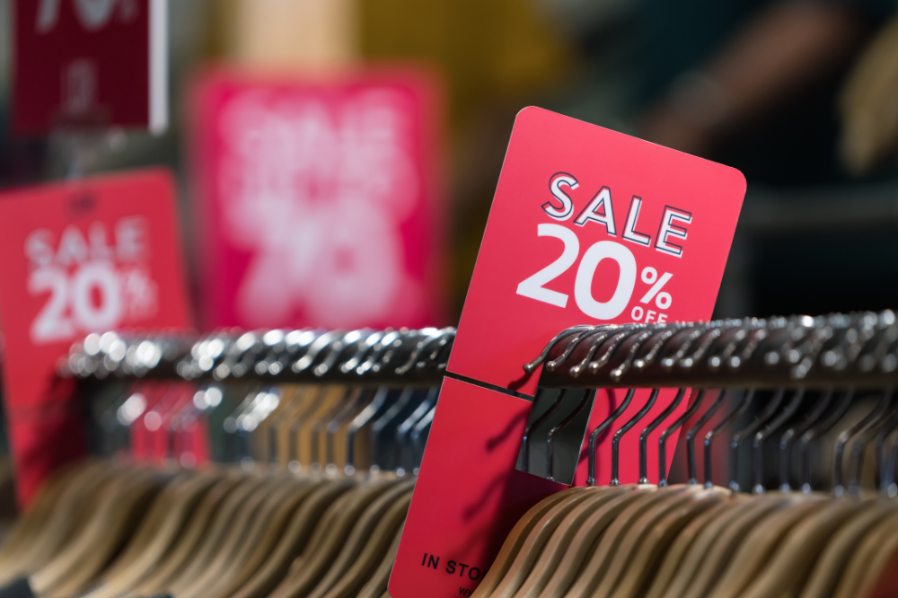 Buon avvio dei saldi negli outlet toscani: visitatori in aumento