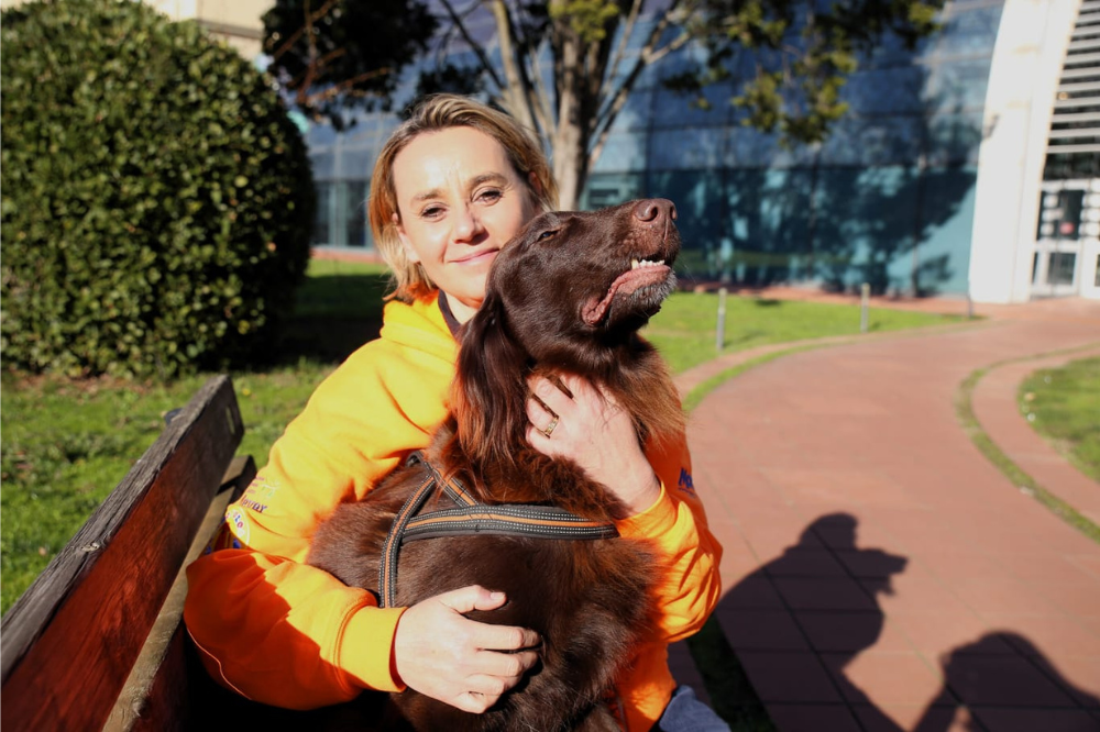 L'ultimo saluto alla cagnetta Kia, protagonista della pet therapy nel fiorentino