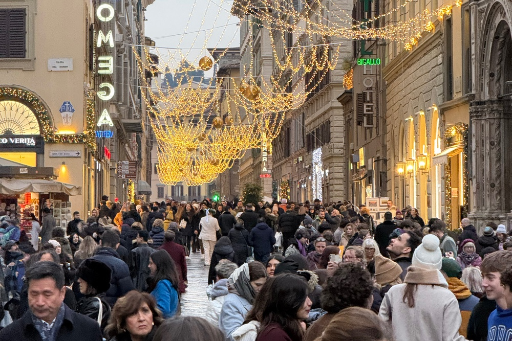 Saldi, Confartigianato: “Firenze tiene grazie ai turisti”