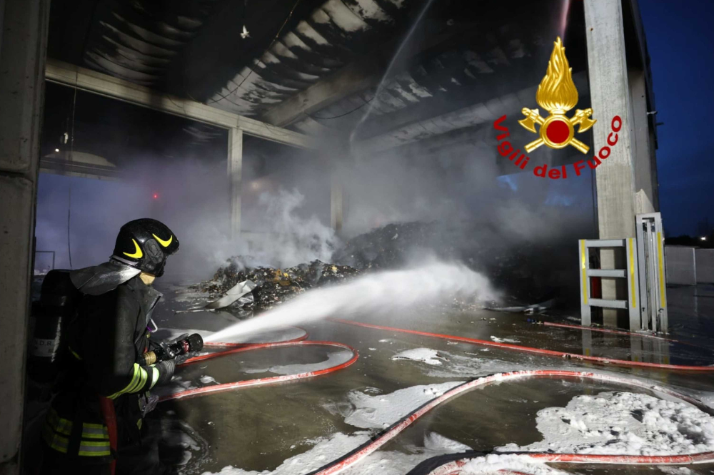 Incendio ad impianto rifiuti di Firenze, Plures Alia: “In corso le valutazioni sui danni”