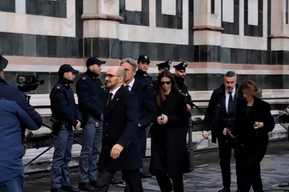 La famiglia Commisso resta alla guida della Fiorentina