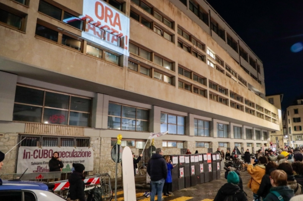 Protesta di “Salviamo Firenze” al nuovo studentato di via Pietrapiana