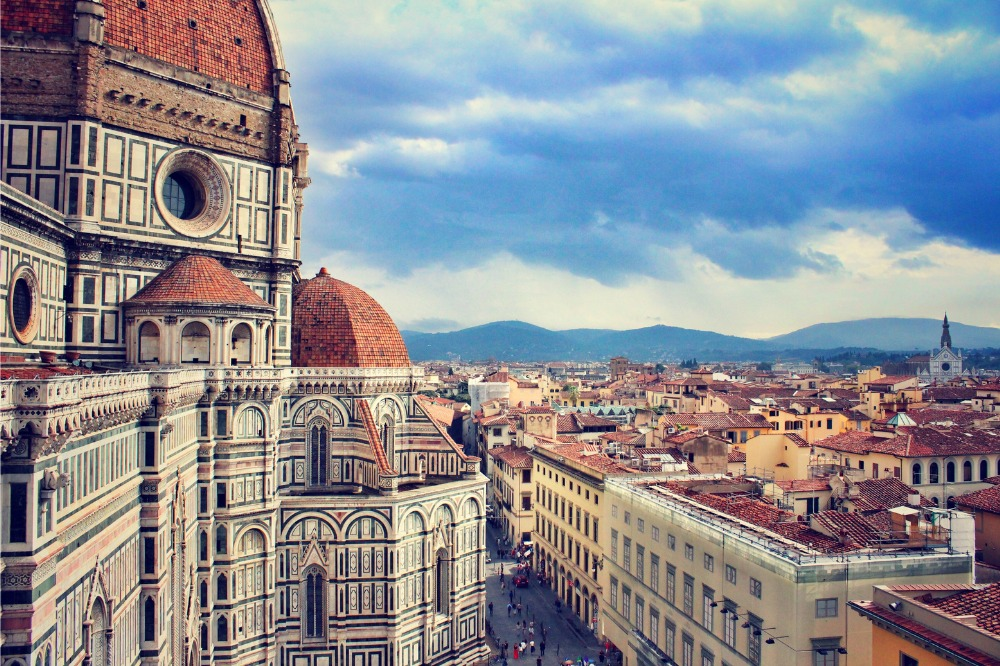 Firenze, stop alle vendite di edifici pubblici e moratoria sulle trasformazioni urbanistiche più critiche: le proposte del convegno “Invertire la rotta”