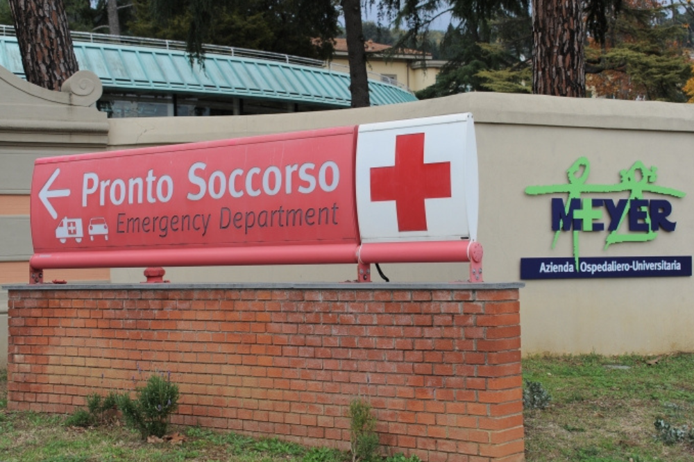 Bimba si ferisce alla bocca nel Fiorentino, in codice rosso in ospedale