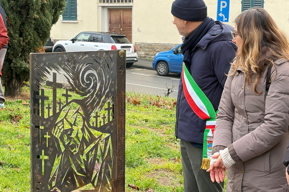 A Reggello inaugurata la scultura 'Sentieri di Memorie'