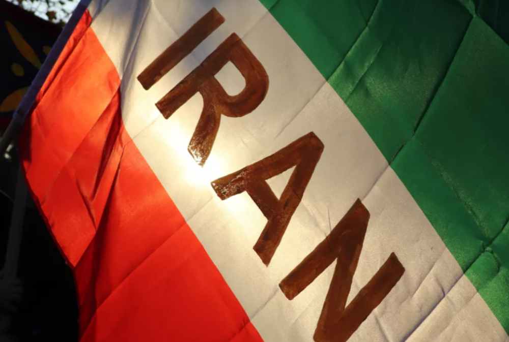 Iran, presidio a Firenze: 'Né Scià né Ayatollah'