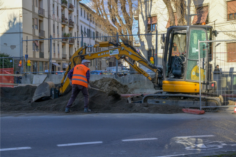 Lavori della tramvia, da domani si ribaltano i cantieri in viale Giovine Italia