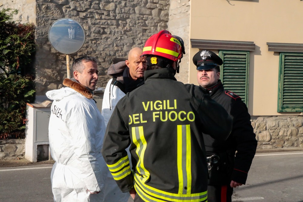 Incendio in un palazzo di Firenze: la Polizia salva sette persone