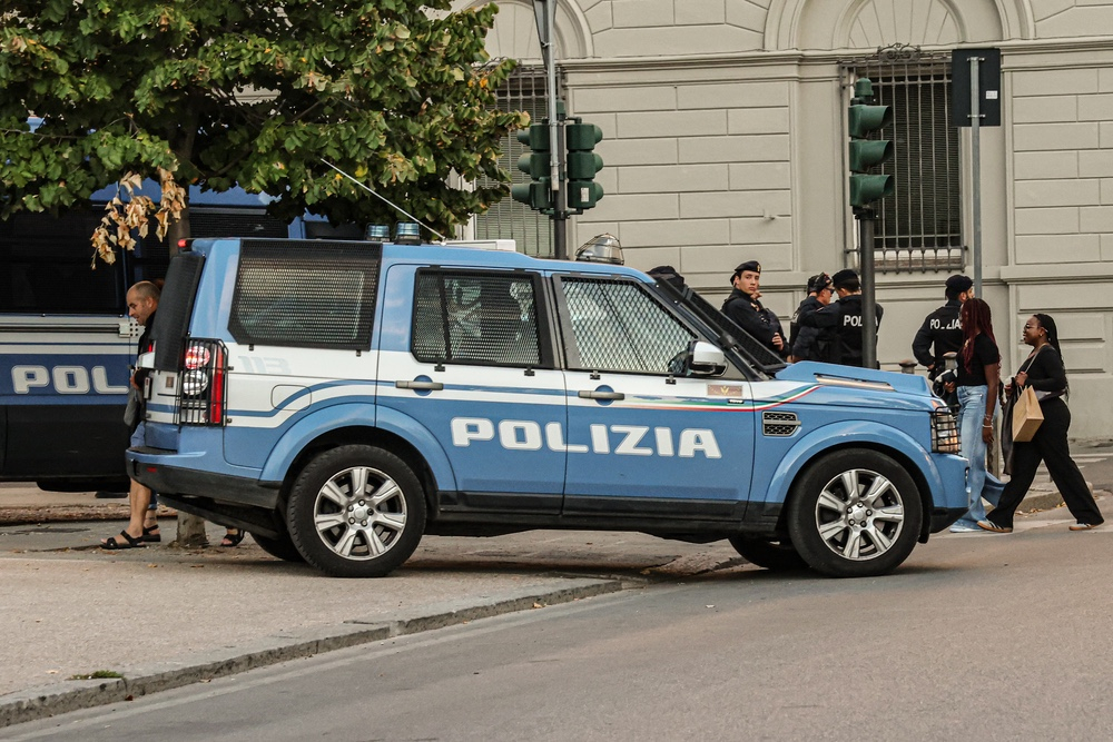 Via Masaccio: sgomberato un palazzo occupato da abusivi