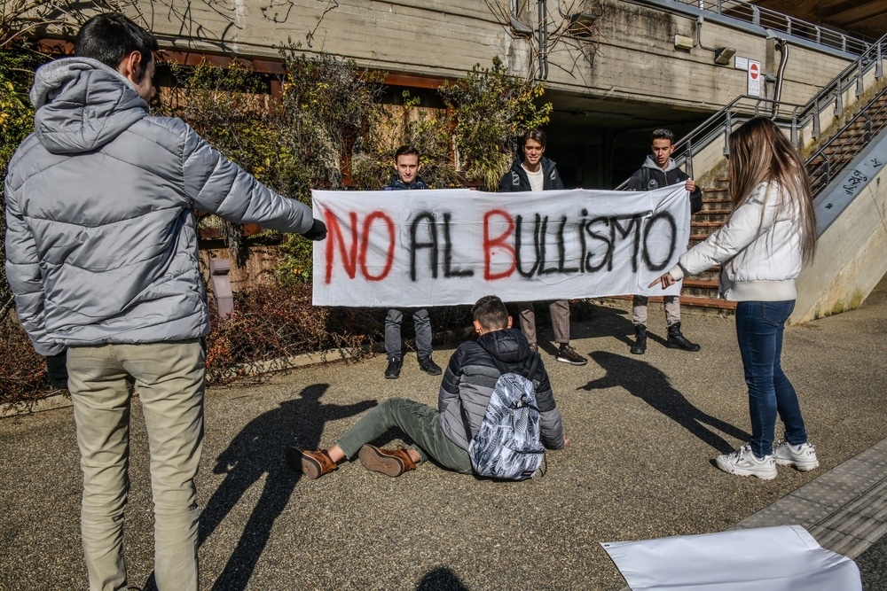 Sempre di più i giovani e giovanissimi vittime di bullismo