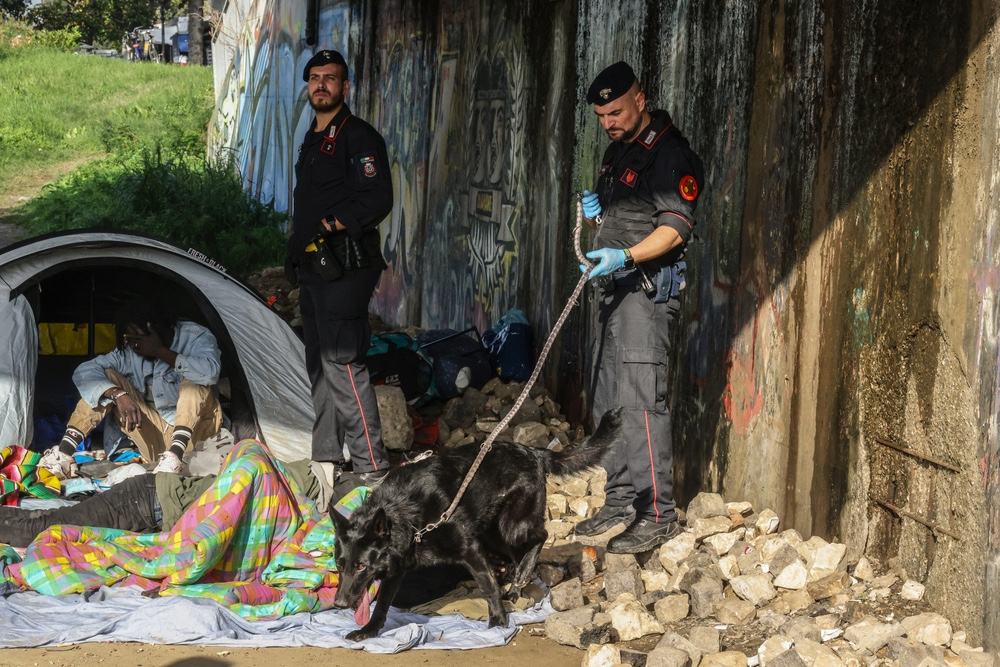 Controlli antidroga al parco delle Cascine, un arresto