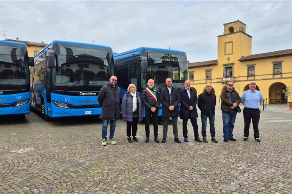 Trasporto scolastico, quattro nuovi bus a Impruneta