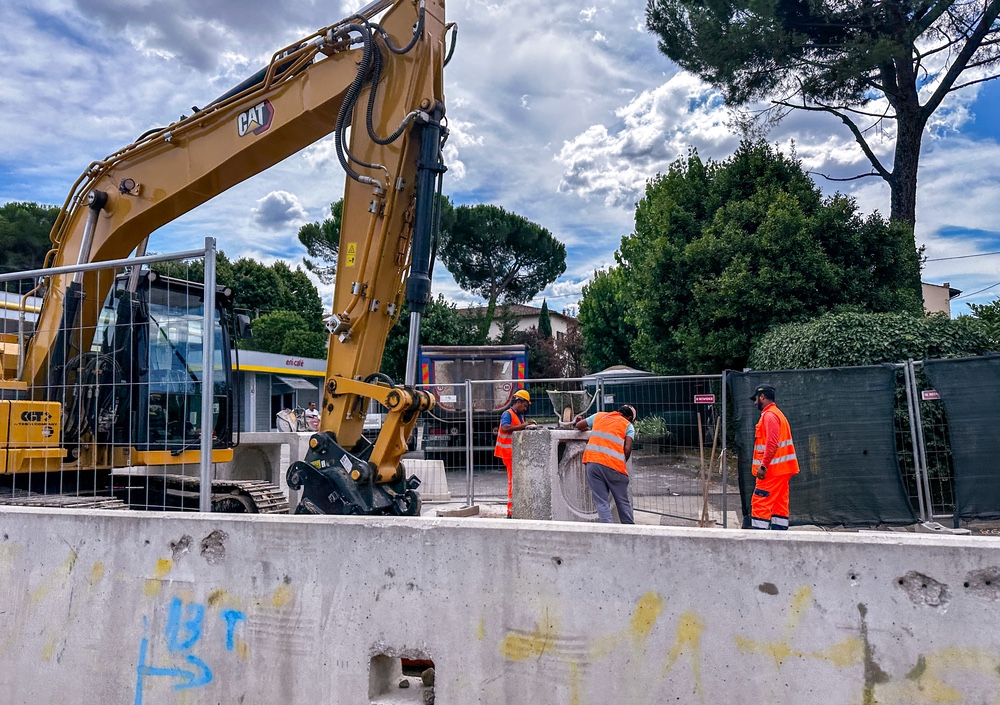 Tramvia, da domani sera nuovi getti per la sede in viale Europa