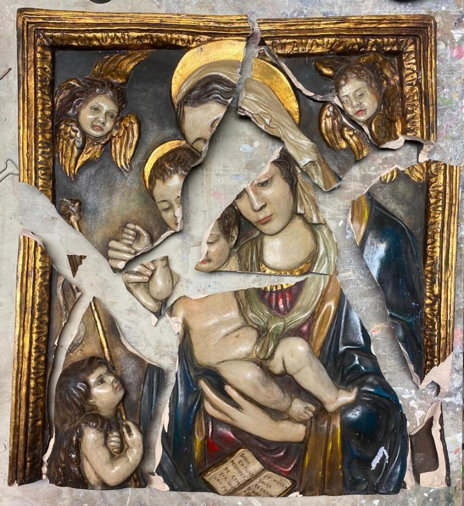 Restauro di due grandi opere d'arte con la tecnica del nodo Capecchi: una risale alla dinastia Tang