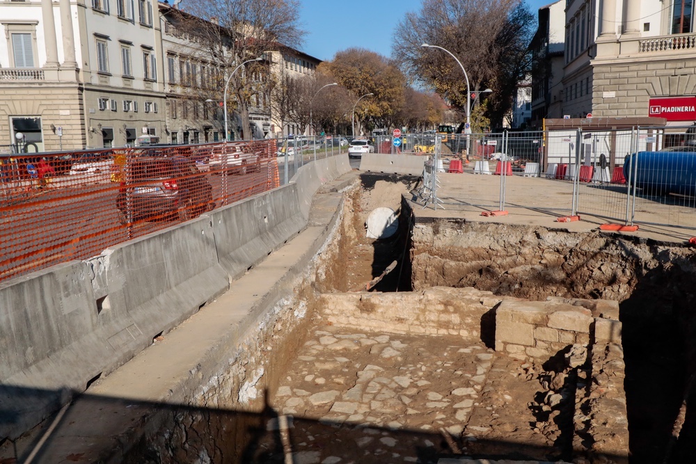 In piazza Beccaria proseguono i lavori per la nuova sede tramviaria