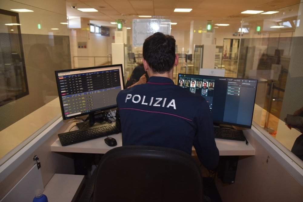 Al via a Firenze la campagna della polizia per prevenire le truffe