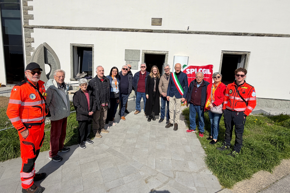 A Reggello inaugurato un nuovo defibrillatore pubblico