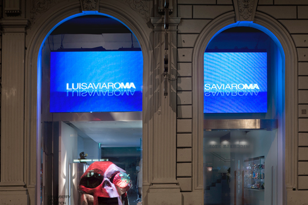 Firenze, sciopero e presidio dei lavoratori di LuisaViaRoma: alta partecipazione e preoccupazione per 300 posti di lavoro