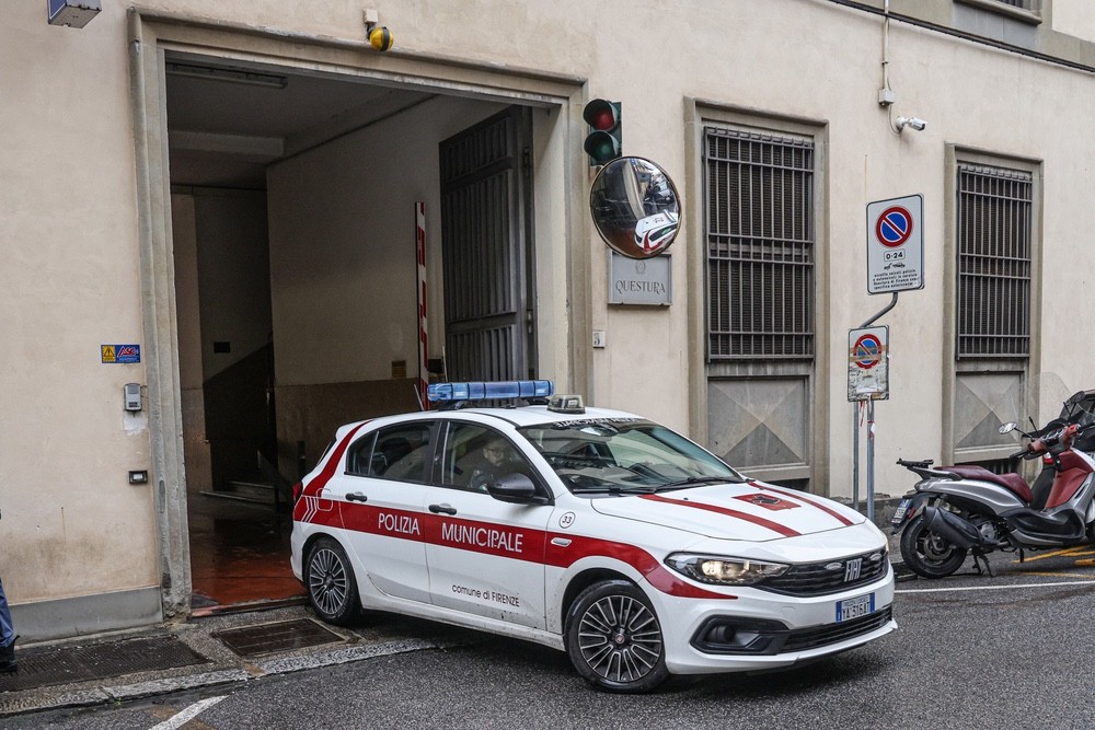 Tragedia sull’A1, patteggiati 5 anni per il camionista: tre vittime nello schianto con un’ambulanza