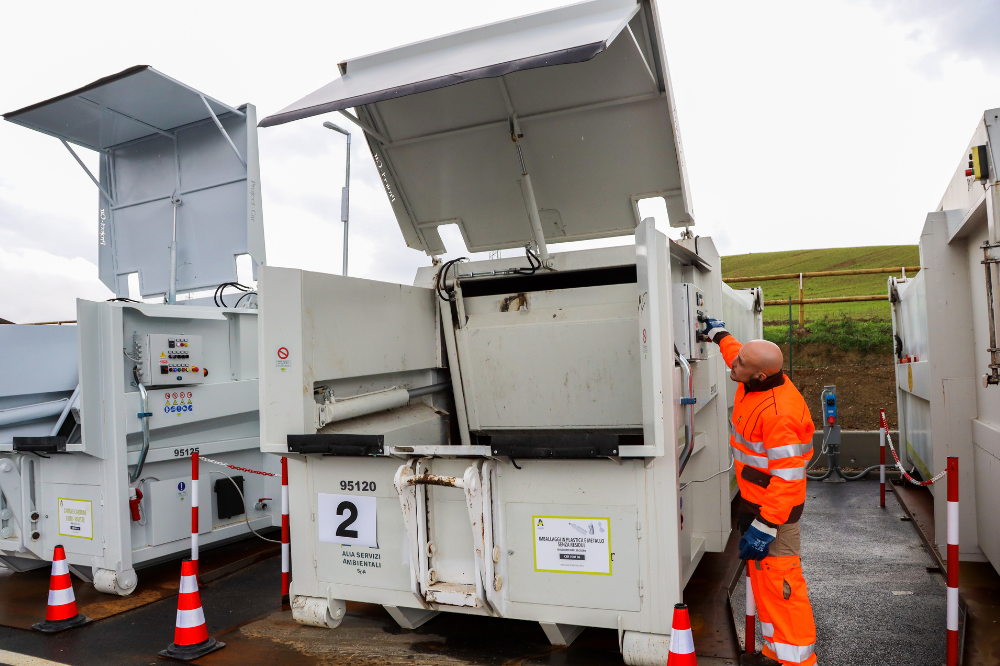 Calenzano, ecocentro chiuso per due giorni: stop il 14 e 15 aprile
