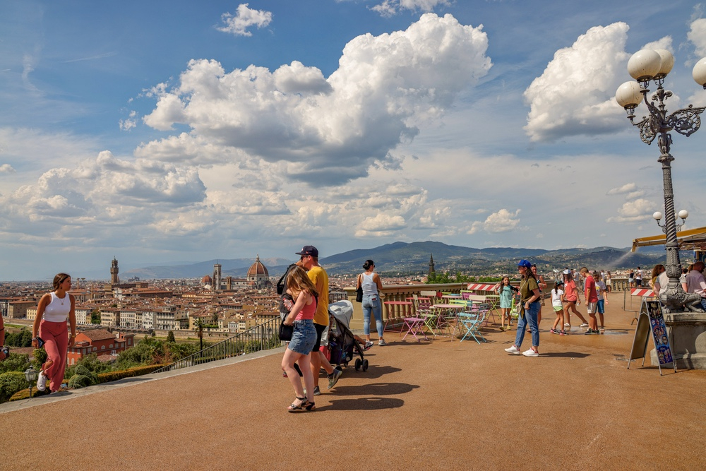 Affitti brevi, Airbnb vale 17 milioni per Firenze ma la crescita rallenta