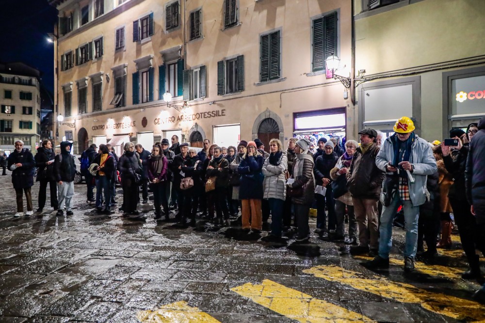 Via Pietrapiana, lavori senza fine: l’asfalto è solo provvisorio