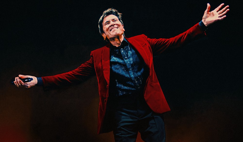 Gianni Morandi al Mandela Forum Firenze: 'C’ERA UN RAGAZZO TOUR 2026'
