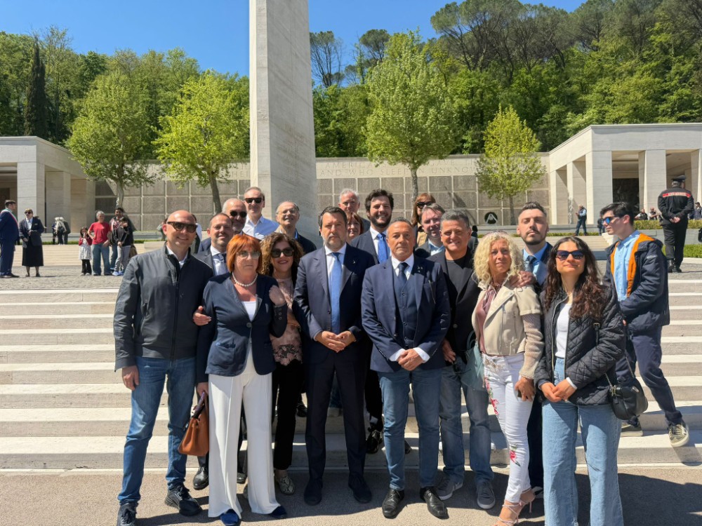 Tavarnuzze, Salvini fa visita al cimitero americano con Lega Firenze