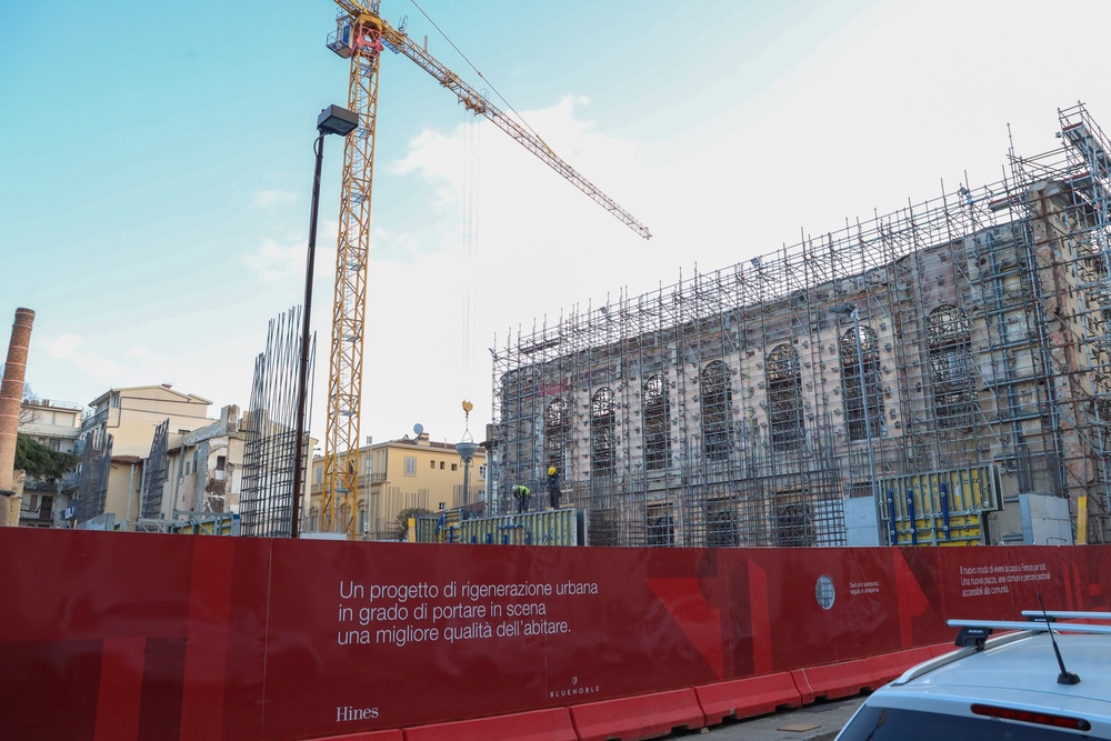 Ex Teatro Comunale e “cubo nero”, attesa da Roma e Parigi: Firenze in sospeso